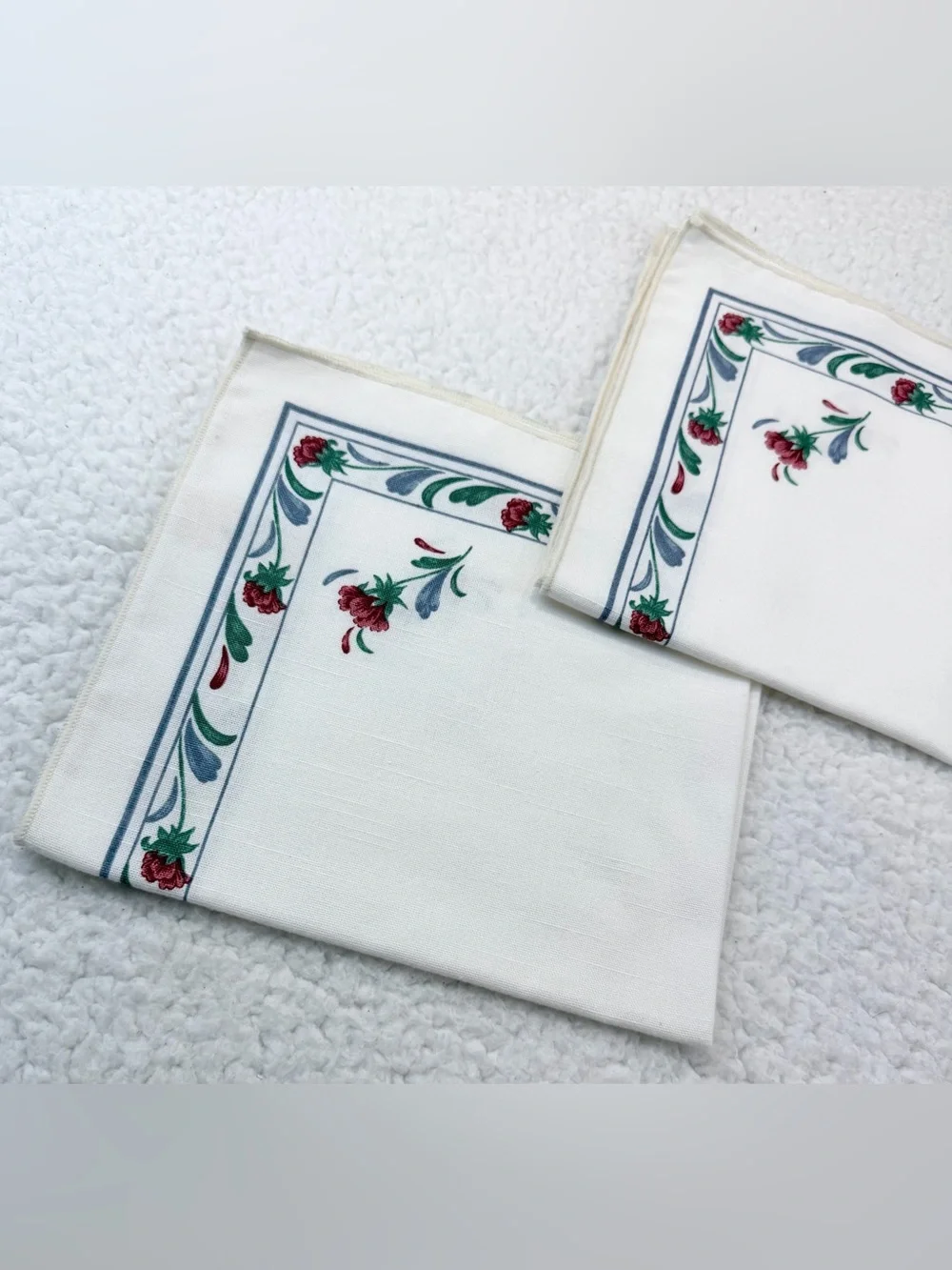(VTG) LENOX LINENS BY SUNWEAVE • 1989 Floral Cloth Napkins, Set of 2